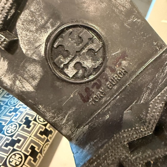 Tory Burch Wellington Rainboot Women's 10 All Over Logo Rubber Waterproof - Picture 3 of 16